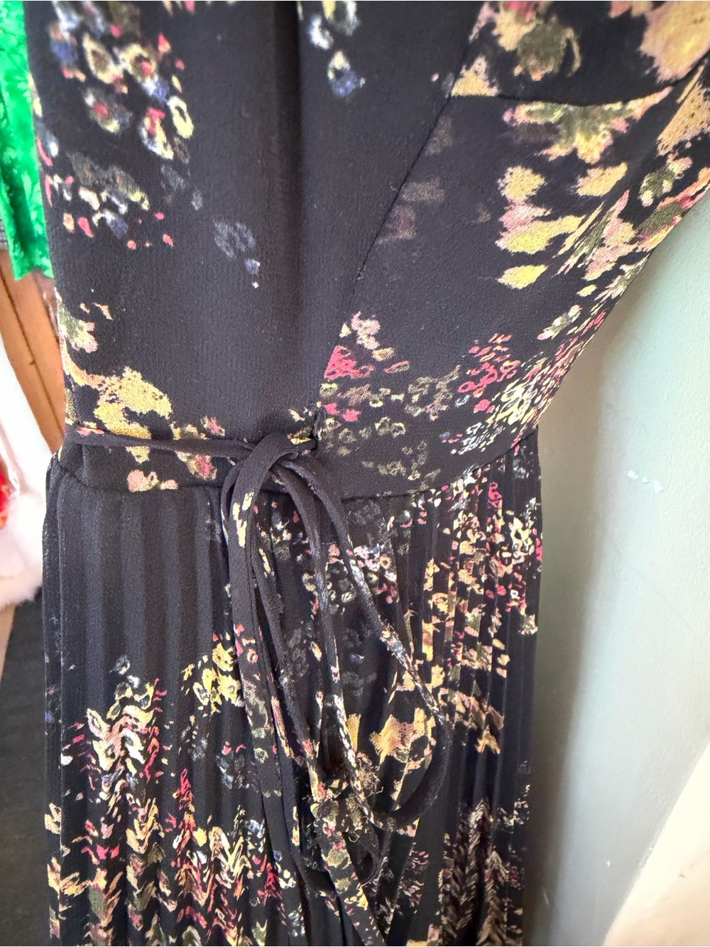 Wilfred Aritzia Beaune wrap dress s - Picture 7 of 8